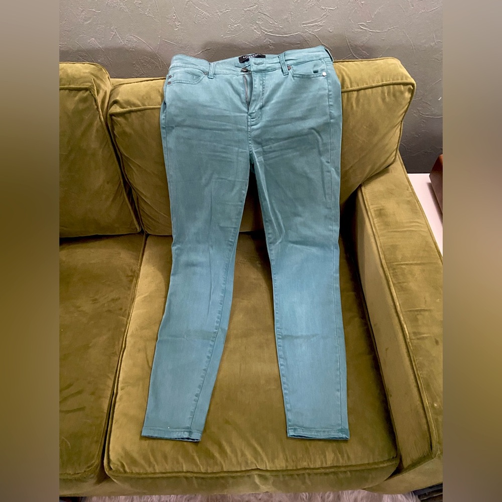 Liverpool Skinny Ankle Pants